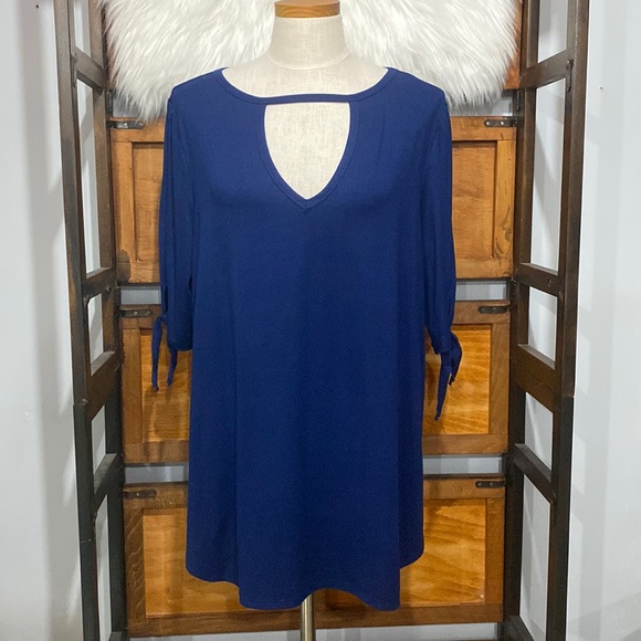 Kristin Nicole Tops - Stretchy royal blue top plus size 2X. Cute sleeve ties & cut out around the neck